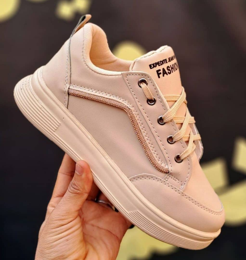 فشیون نگین دار